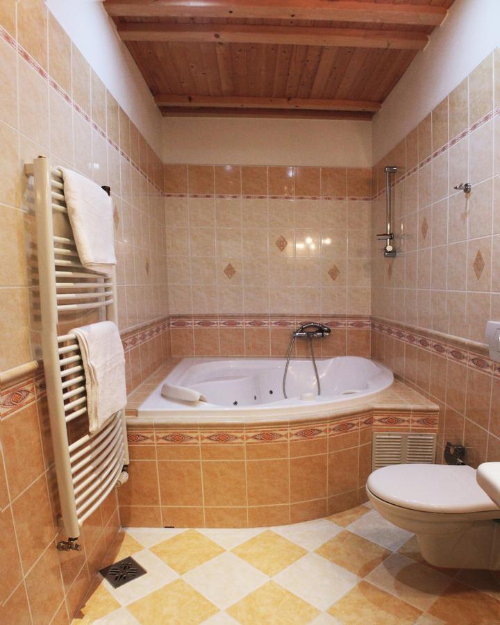 Hotel Orix Jachymov Εξωτερικό φωτογραφία