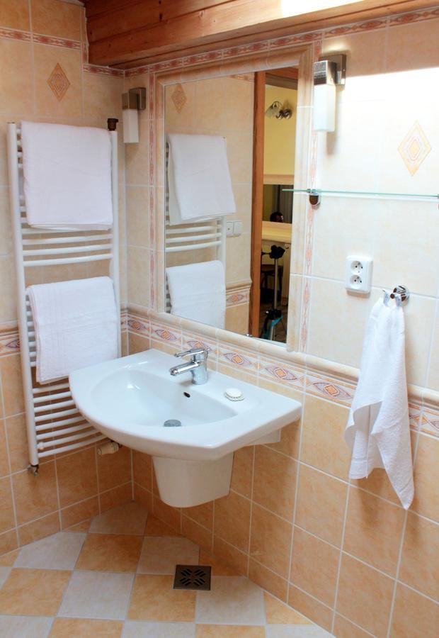 Hotel Orix Jachymov Εξωτερικό φωτογραφία
